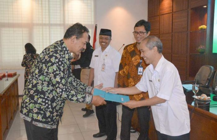 Purna Tugas, 47 ASN di Tuban Terima SK Purna Tugas, 47 ASN di Tuban Terima SK