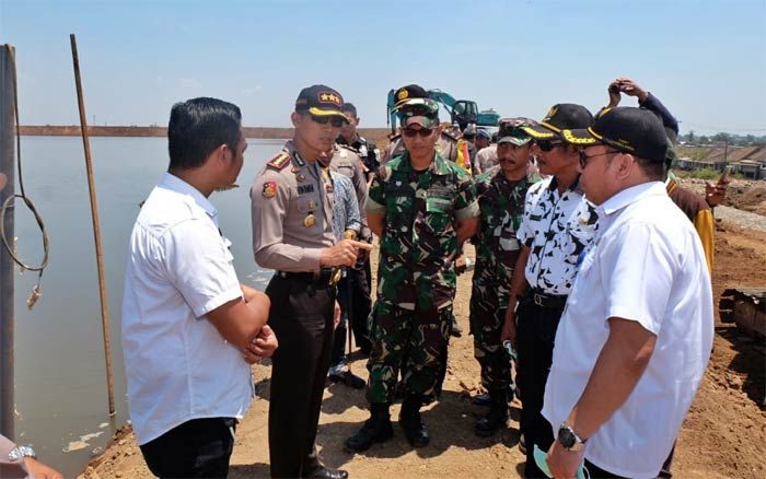 Kapolresta dan Dandim Sidoarjo Sidak Tanggul Lumpur Lapindo yang Ambles