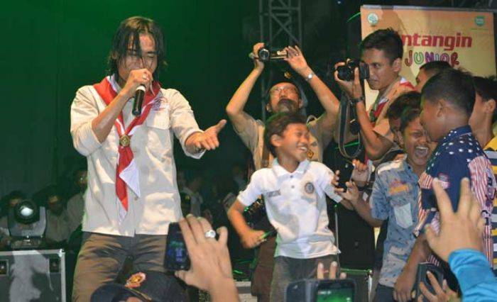 Charly Van Houten Ramaikan Parents Gathering di Gresik