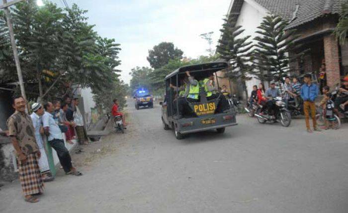Dialog Pesta Petasan di Desa Keras Jombang, Polisi Minta Tradisi Dihentikan Dialog Pesta Petasan di Desa Keras Jombang, Polisi Minta Tradisi Dihentikan