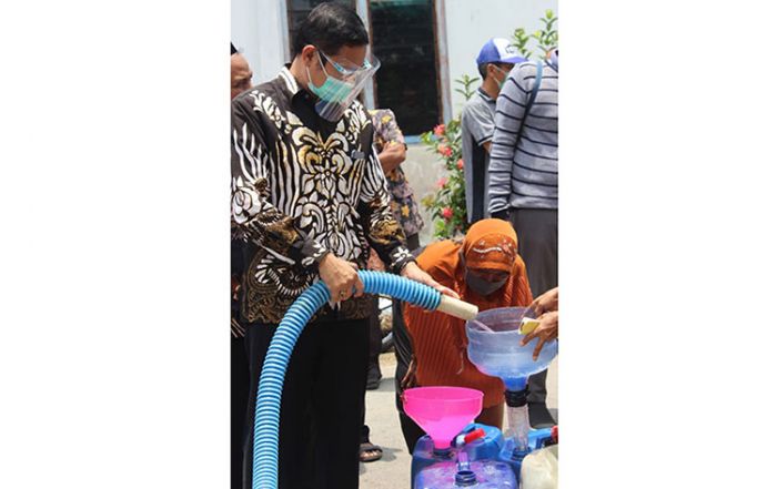 Pilkada Lamongan 2020, Yesbro Janjikan Pengerukan Waduk Setiap Desa Pilkada Lamongan 2020, Yesbro Janjikan Pengerukan Waduk Setiap Desa