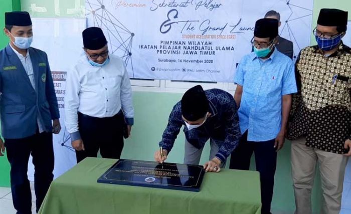 Deputi Pengembangan Pemuda Kemenpora RI Resmikan Co-Studying Space Pelajar Jatim