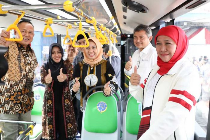 Sambut Hari Kemerdekaan ke-80, Gubernur Khofifah: Trans Jatim Gratis Selama 2 Hari Sambut Hari Kemerdekaan ke-80, Gubernur Khofifah: Trans Jatim Gratis Selama 2 Hari