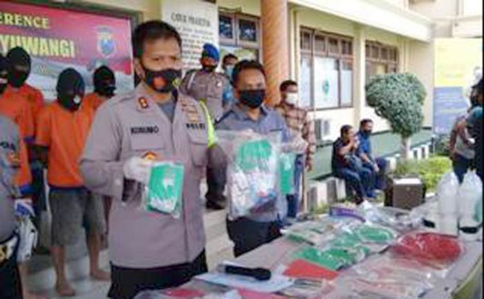 Polresta Banyuwangi Jebloskan 55 Tersangka Narkoba ke Dalam Sel Polresta Banyuwangi Jebloskan 55 Tersangka Narkoba ke Dalam Sel