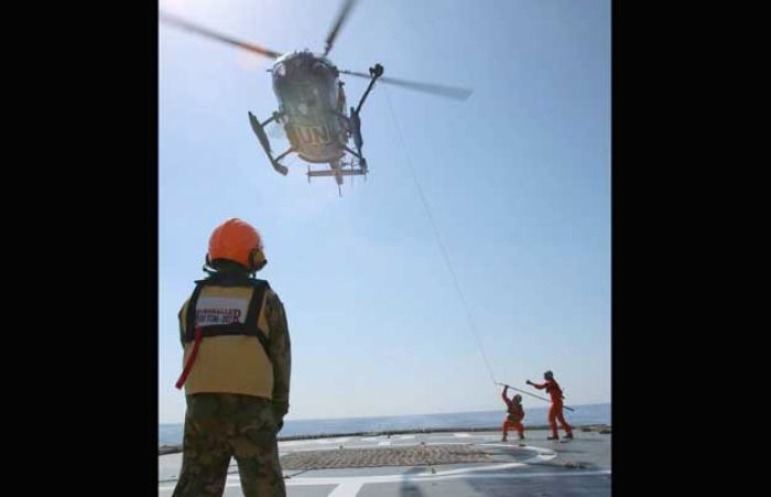 Prajurit Satgas Maritim TNI Konga XXVIII-I UNIFIL Laksanakan Winch Exercise Prajurit Satgas Maritim TNI Konga XXVIII-I UNIFIL Laksanakan Winch Exercise