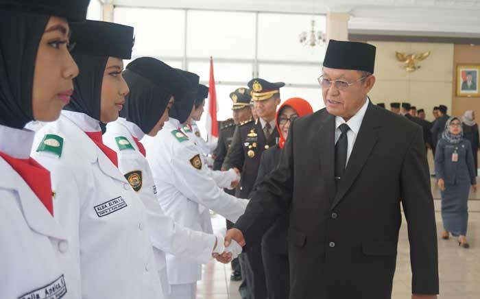 Wawali Kukuhkan Paskibraka Kota Mojokerto