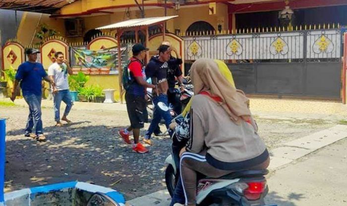 ​Jambret HP di Gading Fajar Sidoarjo Bonyok Dimassa