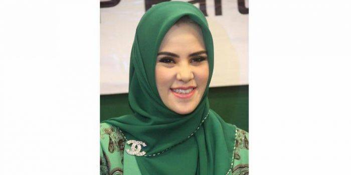 Angel Lelga: Awal Lihat Peluru Takut, Lama-Lama Ketagihan Angel Lelga: Awal Lihat Peluru Takut, Lama-Lama Ketagihan