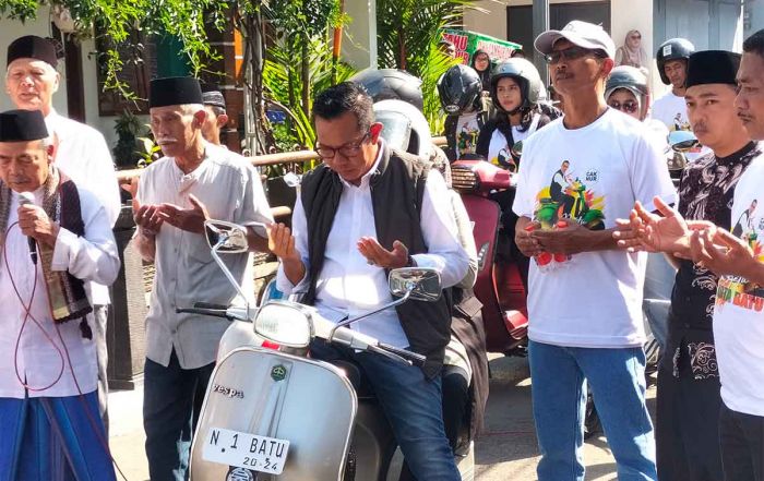 Daftar Bakal Calon Wali Kota Batu ke PKB, Nurochman Diantar Komunitas Vespa Daftar Bakal Calon Wali Kota Batu ke PKB, Nurochman Diantar Komunitas Vespa
