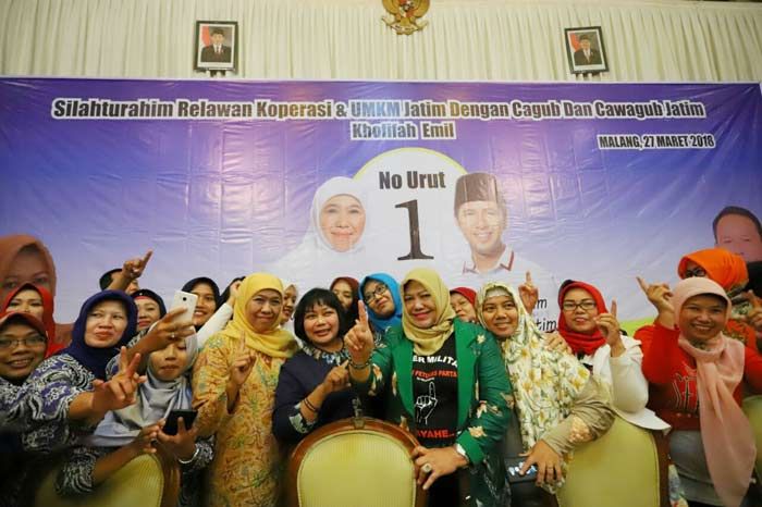 Pegiat Koperasi Indonesia Gelar Deklarasi Dukung Khofifah-Emil Pegiat Koperasi Indonesia Gelar Deklarasi Dukung Khofifah-Emil
