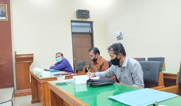 Hearing dengan Komisi I, DPC Abpednas Trenggalek Wadul Soal Tupoksi Hearing dengan Komisi I, DPC Abpednas Trenggalek Wadul Soal Tupoksi
