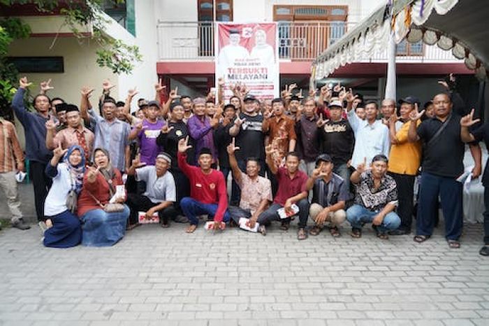 Disambut Hangat Warga Jabon Kediri, Cabup Dhito Siap Tambah Jumlah SMA/SMK Negeri Disambut Hangat Warga Jabon Kediri, Cabup Dhito Siap Tambah Jumlah SMA/SMK Negeri