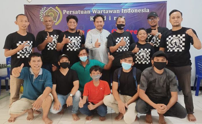 Pantik Semangat Atlet Catur, PWI Kediri Gelar Pertandingan Persahabatan