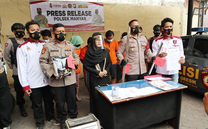 Aniaya Pengunggah Lomba Burung Berkicau Berujung Pembubaran, Pasutri di Gresik Dibekuk Polisi Aniaya Pengunggah Lomba Burung Berkicau Berujung Pembubaran, Pasutri di Gresik Dibekuk Polisi