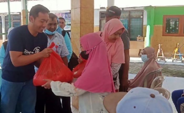 Korban Angin Puting Beliung di Purwoasri Dapat Bantuan Sembako dan Perbaikan Rumah