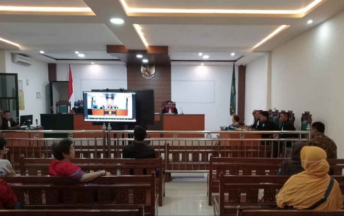 Sidang Dugaan Penggelapan Cincin Kawin di Jombang, Terdakwa Mengaku Tak Terima Surat Somasi Sidang Dugaan Penggelapan Cincin Kawin di Jombang, Terdakwa Mengaku Tak Terima Surat Somasi