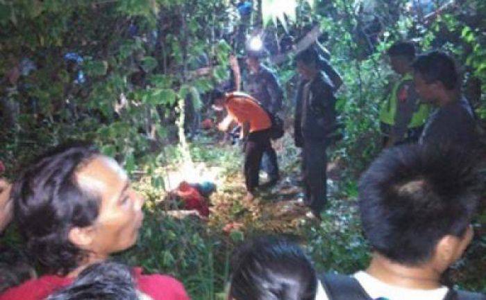 Siswi SMP PGRI 10 Sidoarjo Diduga Diperkosa, Lalu Dibunuh Siswi SMP PGRI 10 Sidoarjo Diduga Diperkosa, Lalu Dibunuh