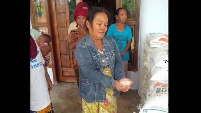 Warga Sampang kembali Keluhkan Kualitas Raskin Warga Sampang kembali Keluhkan Kualitas Raskin