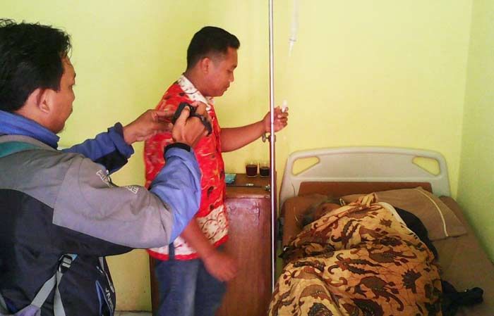 Lebah Lereng Gunung Semeru Ngamuk, Satu Warga Tewas, Puluhan Luka-luka Lebah Lereng Gunung Semeru Ngamuk, Satu Warga Tewas, Puluhan Luka-luka