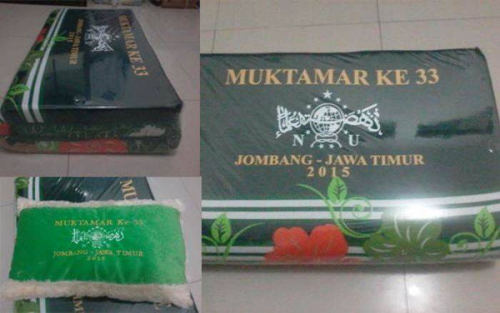 Tak Etis Dijadikan Alas Tidur, Tebuireng Copot Sprei-Sarung Bantal Berlogo NU dari Panitia Tak Etis Dijadikan Alas Tidur, Tebuireng Copot Sprei-Sarung Bantal Berlogo NU dari Panitia