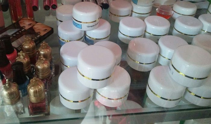 Waspada, Kosmetik Berbahaya Beredar di Kota Blitar Waspada, Kosmetik Berbahaya Beredar di Kota Blitar