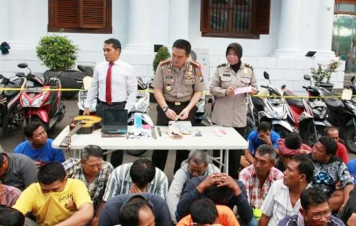 Razia Jelang Lebaran, Polrestabes Surabaya Amankan Ratusan Preman Pasar dan Terminal