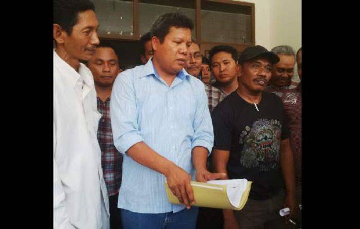 KPUD Lamongan Digeruduk Massa, Diduga Ada Pemalsuan Dukungan Perseorangan KPUD Lamongan Digeruduk Massa, Diduga Ada Pemalsuan Dukungan Perseorangan