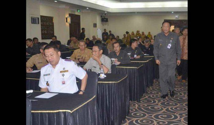 Marjab Gentayangan, Bupati Gresik Berang Marjab Gentayangan, Bupati Gresik Berang