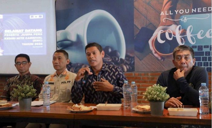 Kediri Nite Carnival Momen yang Ditunggu Masyarakat, Jadi Ajang Kebangkitan Ekonomi Kediri Nite Carnival Momen yang Ditunggu Masyarakat, Jadi Ajang Kebangkitan Ekonomi