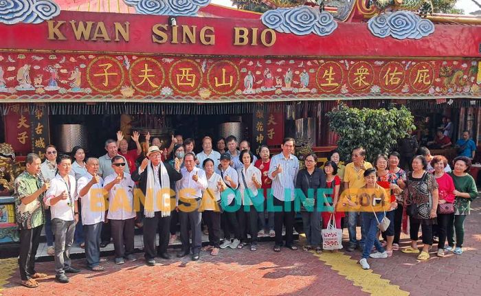 Usai Vakum 13 Tahun, Go Tjong Ping Terpilih Jadi Ketua Umum Pengurus Klenteng Kwan Sing Bio Tuban Usai Vakum 13 Tahun, Go Tjong Ping Terpilih Jadi Ketua Umum Pengurus Klenteng Kwan Sing Bio Tuban