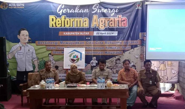 PT Harta Mulia Serahkan Sertifikat Redistribusi Tanah, Bupati Blitar: Jaga Baik-Baik