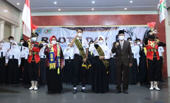 Hadiri Deklarasi Sekolah Anti Perundungan dan Kekerasan di SMA NU 1, Ini Pesan Wabup Gresik Hadiri Deklarasi Sekolah Anti Perundungan dan Kekerasan di SMA NU 1, Ini Pesan Wabup Gresik
