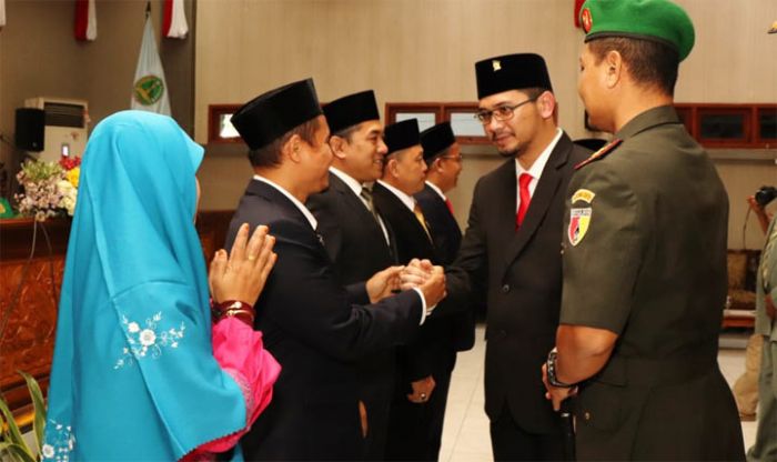 Pimpinan DPRD Kota Pasuruan Dilantik, Wawali Teno Berharap Sinergi Eksekutif-Legislatif Meningkat Pimpinan DPRD Kota Pasuruan Dilantik, Wawali Teno Berharap Sinergi Eksekutif-Legislatif Meningkat
