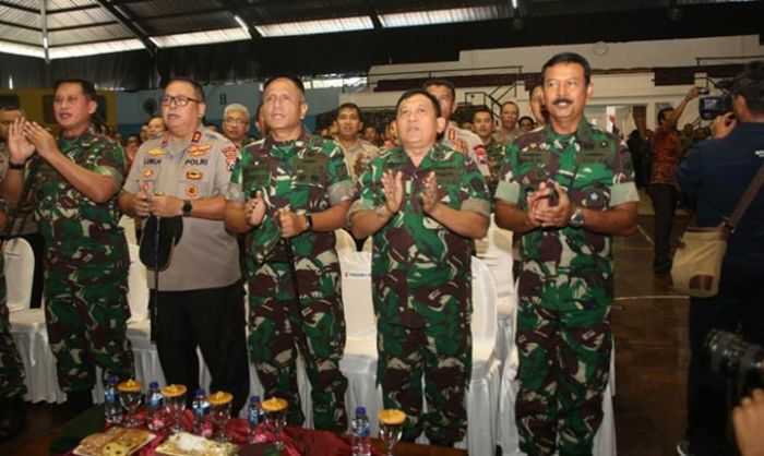 Koarmada II Siap Amankan Natal 2019 dan Tahun Baru 2020 Koarmada II Siap Amankan Natal 2019 dan Tahun Baru 2020