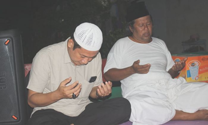Pilkada 2020, Gus Muwafiq: Pasangan Yesbro Layak Jadi Bupati dan Wakil Bupati Lamongan Pilkada 2020, Gus Muwafiq: Pasangan Yesbro Layak Jadi Bupati dan Wakil Bupati Lamongan
