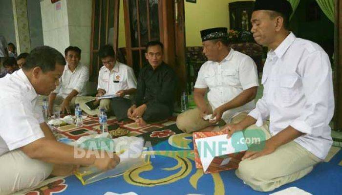 DPC Gerindra Kota Kediri Bergolak, DPD Lakukan Sidak, Minta Semua Pengurus Diganti DPC Gerindra Kota Kediri Bergolak, DPD Lakukan Sidak, Minta Semua Pengurus Diganti