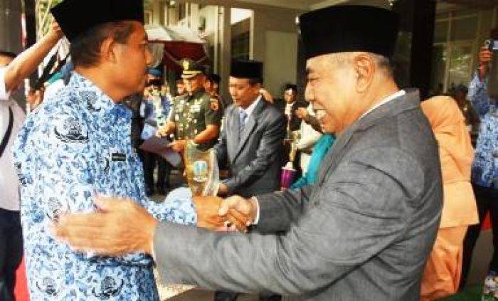 Peringatan Hardiknas dan Otoda ke -19, Wabub Sampang Ingatkan Pelajar Untuk Jauhi Narkoba