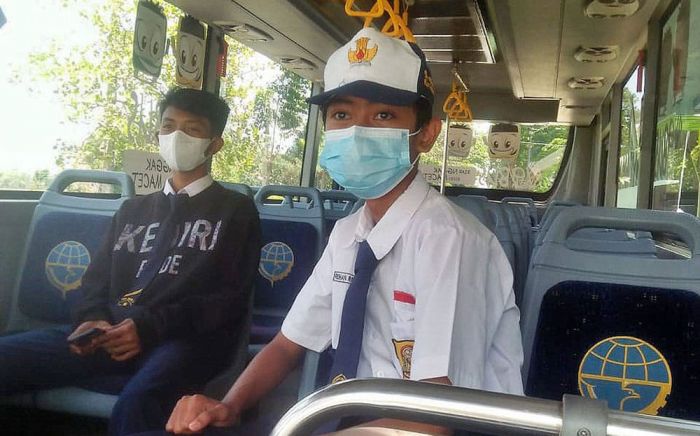 Bus Sekolah Gratis di Kota Kediri Dioperasikan Lagi Bus Sekolah Gratis di Kota Kediri Dioperasikan Lagi