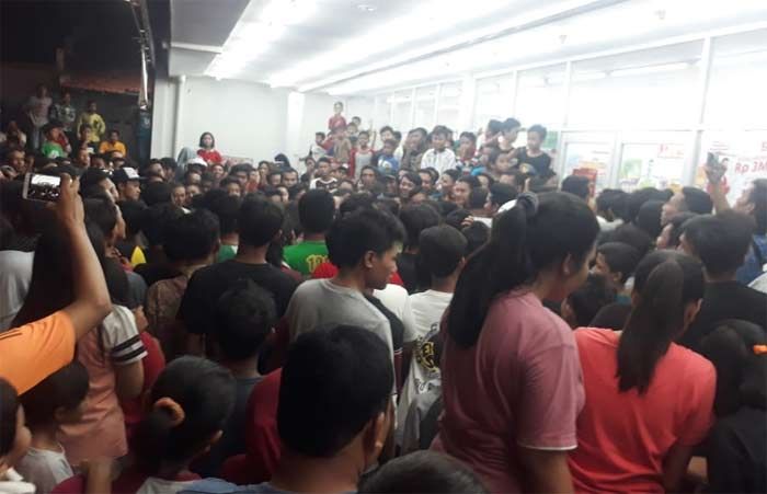 Dua Pencuri di Alfamart Wonokasian Berhasil Ditangkap Warga Dua Pencuri di Alfamart Wonokasian Berhasil Ditangkap Warga