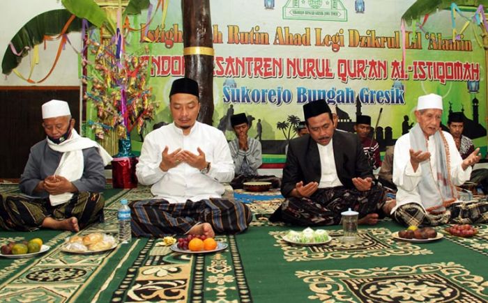 Paslon Qosim-Alif Pertegas Komitmen Membangun Gresik Ayem Tentrem Paslon Qosim-Alif Pertegas Komitmen Membangun Gresik Ayem Tentrem