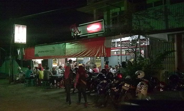 ​Patroli Jam Malam, Petugas Gabungan di Sidoarjo Amankan Puluhan Pengopi