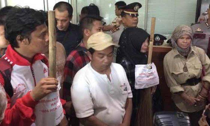 Sidang Setya Novanto Mengambang, Diwarnai Gebrak Meja, Rapat MKD Ditunda Sidang Setya Novanto Mengambang, Diwarnai Gebrak Meja, Rapat MKD Ditunda