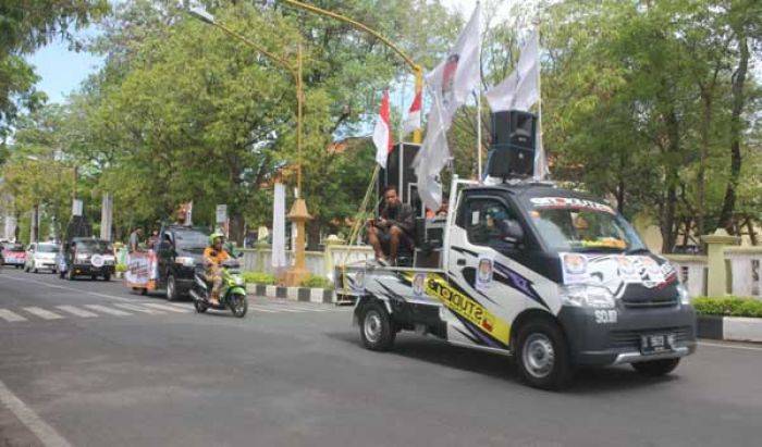 Sosialisasikan Pilkada, Rombongan KPU Tuban Konvoi Keliling Kota Sosialisasikan Pilkada, Rombongan KPU Tuban Konvoi Keliling Kota