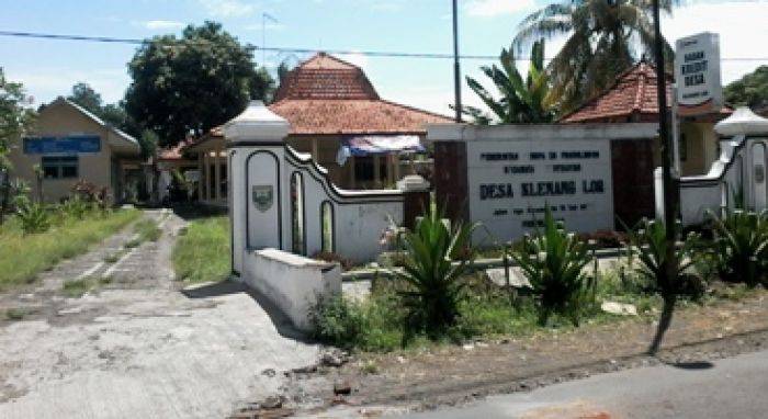 Warga Ramai-Ramai Pertanyakan Kelanjutan Kasus Korupsi Mantan Kades Klenang Lor Probolinggo Warga Ramai-Ramai Pertanyakan Kelanjutan Kasus Korupsi Mantan Kades Klenang Lor Probolinggo