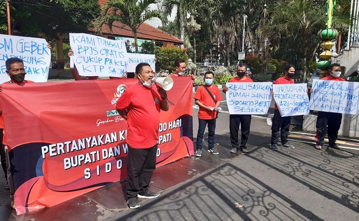 LSM Geber Demo Tanyakan Capaian 100 Hari Kerja Bupati-Wabup Sidoarjo