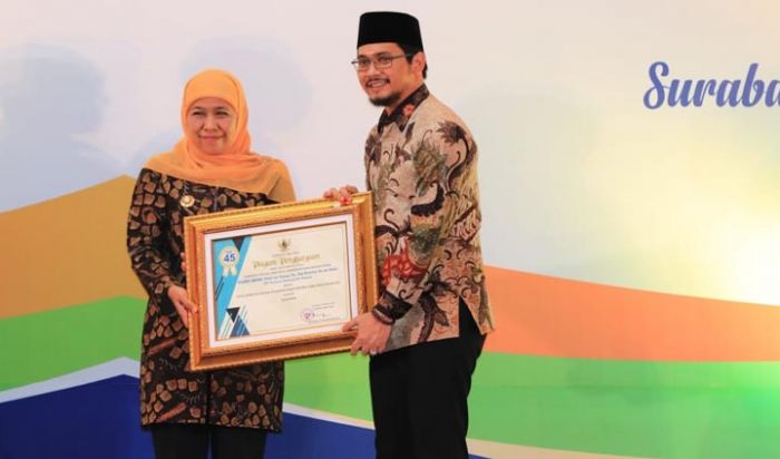 Plt. Wali Kota Pasuruan Terima Penghargaan Top 45 Inovasi Pelayanan Publik Plt. Wali Kota Pasuruan Terima Penghargaan Top 45 Inovasi Pelayanan Publik