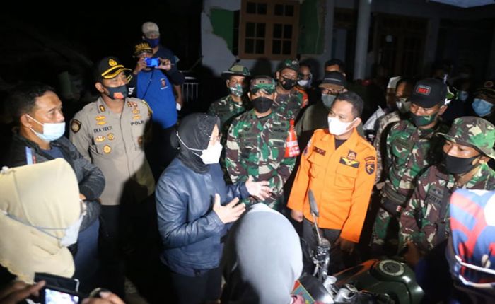 Pantau Kondisi Warga Terdampak Gempa, Mensos Risma Datangi Tempursari Lumajang Pantau Kondisi Warga Terdampak Gempa, Mensos Risma Datangi Tempursari Lumajang