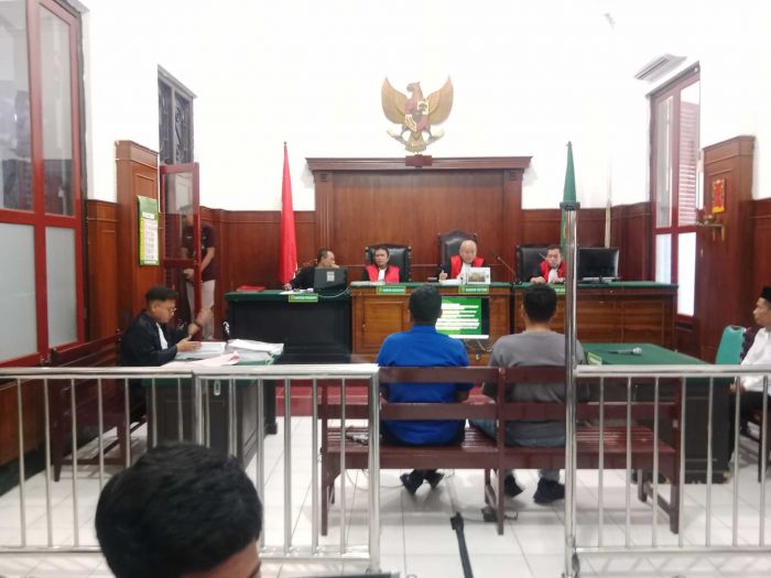2 Saksi Dihadirkan dalam Sidang Perkara Pemalsuan Pupuk DL 100 di PN Surabaya 2 Saksi Dihadirkan dalam Sidang Perkara Pemalsuan Pupuk DL 100 di PN Surabaya
