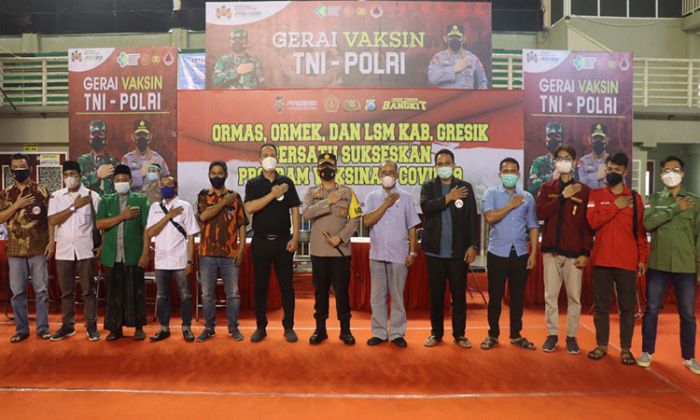 Gandeng Kalangan Aktivis, Polres Gresik Sukseskan Program Vaksinasi Covid-19 untuk Semua Gandeng Kalangan Aktivis, Polres Gresik Sukseskan Program Vaksinasi Covid-19 untuk Semua