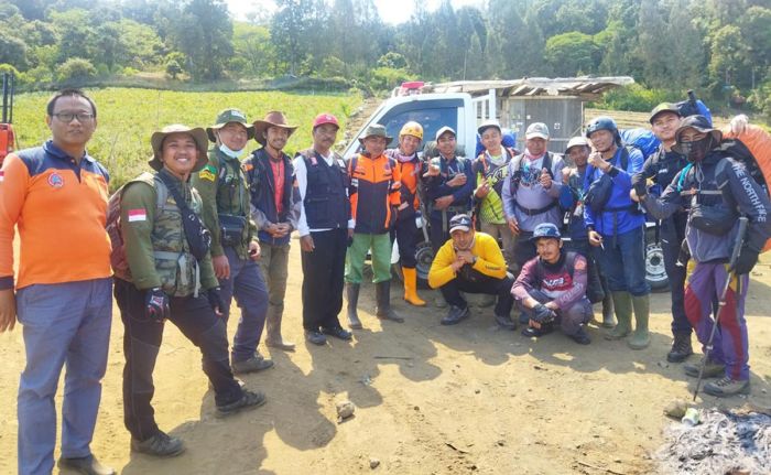 Hutan Gunung Arjuno Wilayah Bumiaji Terbakar